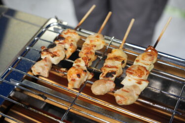 【自治会執行委員会】お値段以上ニ鳥！？安くて美味しい焼き鳥屋台！-旭祭屋台紹介-