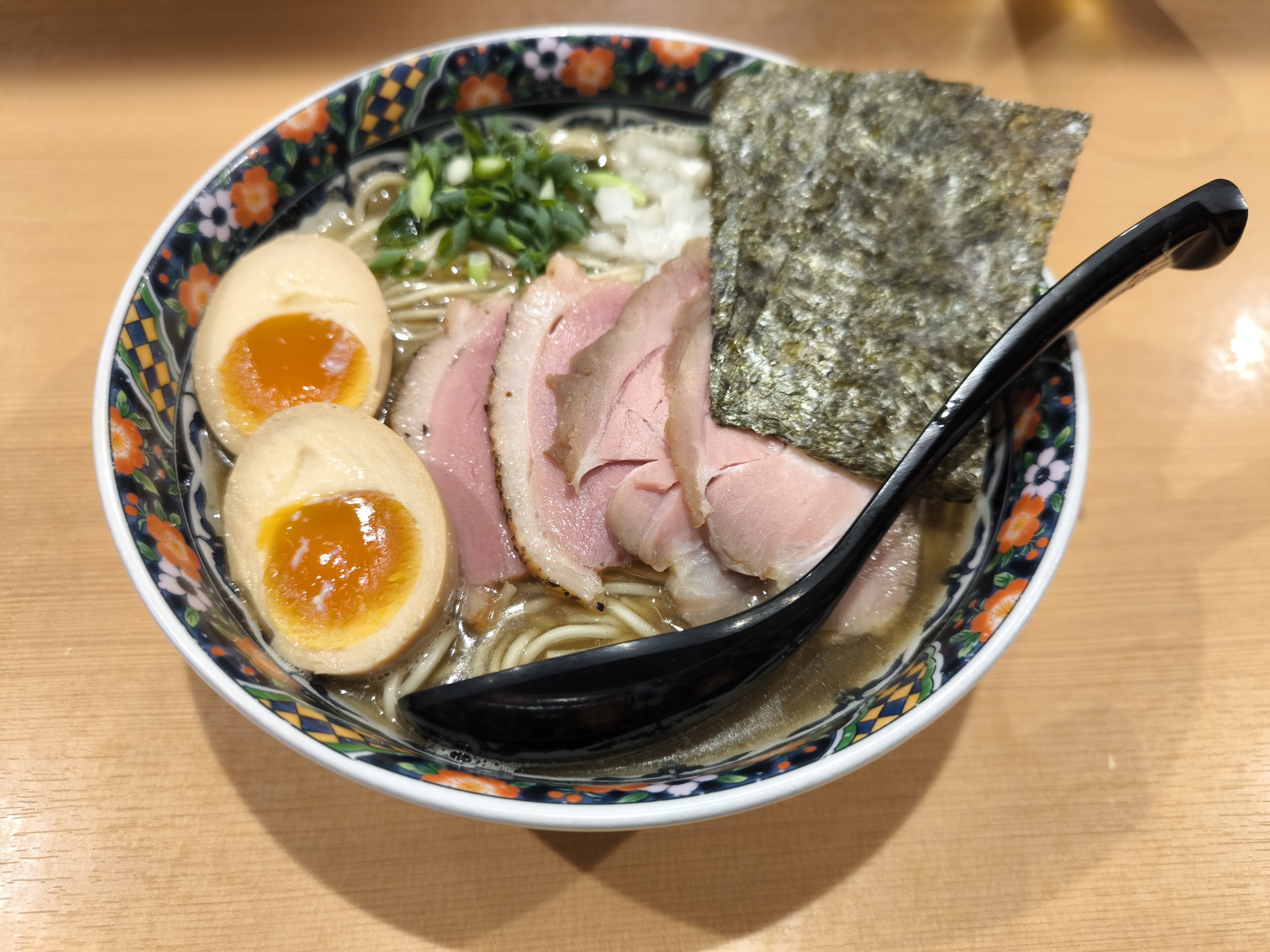 おいしいご飯屋さん in 北千住「北千住煮干中華蕎麦 かれん」