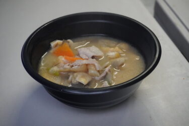 【1部旭祭実行委員会】今年も目指せ1位！体も心も温まる豚汁-旭祭屋台紹介-